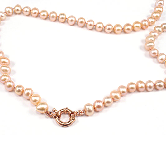 Perlenkette rose