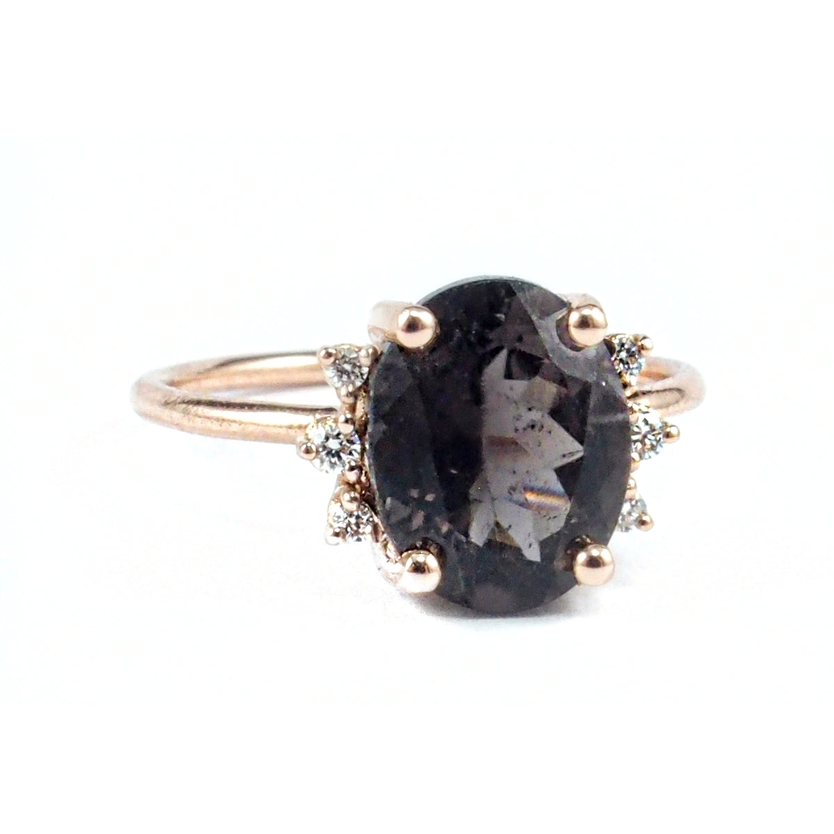 Ring Evita