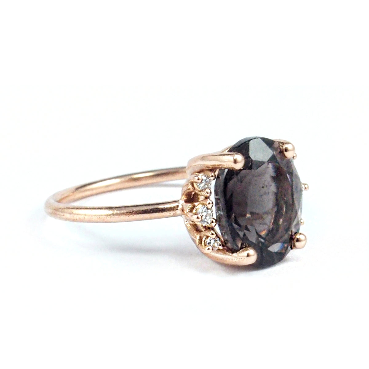 Ring Evita