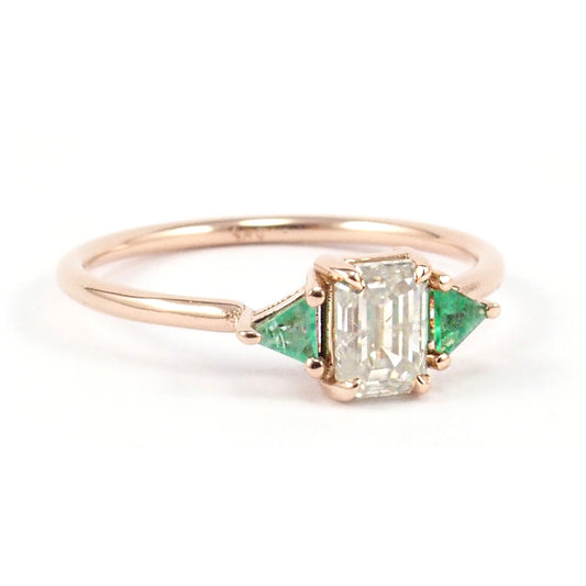 Ring Emira