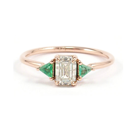 Ring Emira